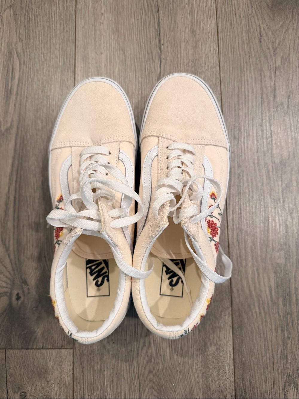 Vans Cream Platform Sneakers with Floral Embroidery - Picture 2 of 6